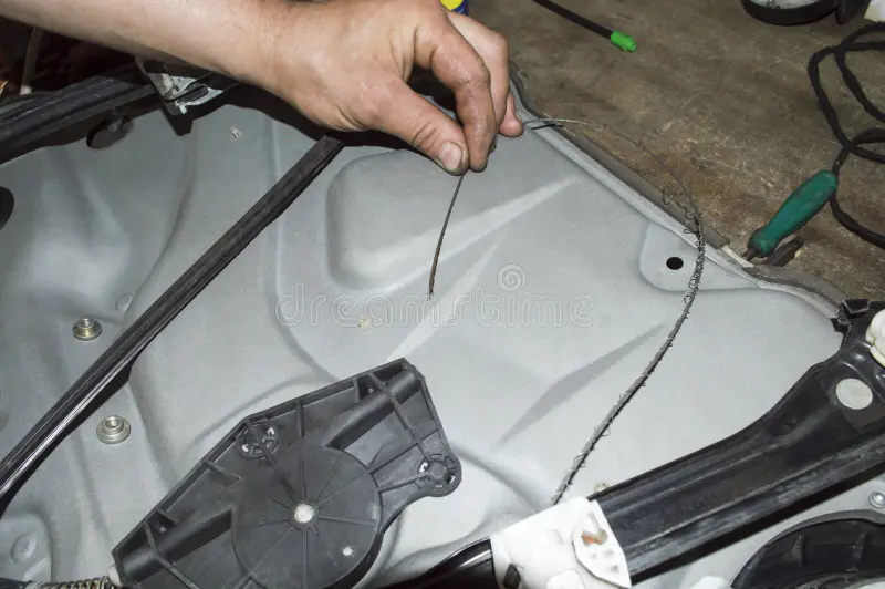 Garage Door Cable Repair in Los Angeles